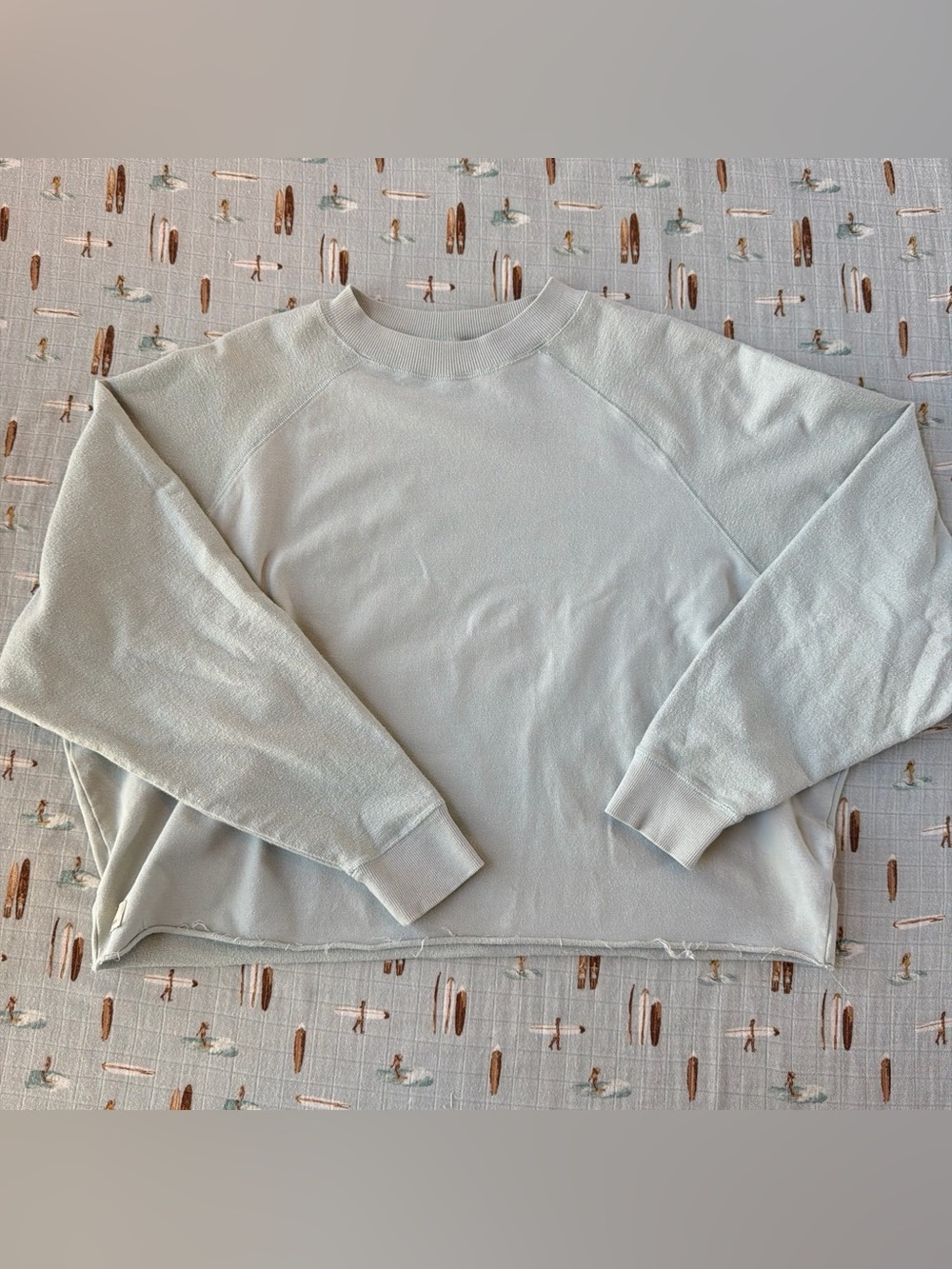 Vuori Crewneck cropped sweatshirt — light sage green